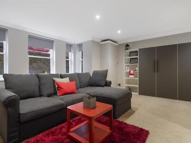 Studio for rent in Strawberry Hill, Greater London
