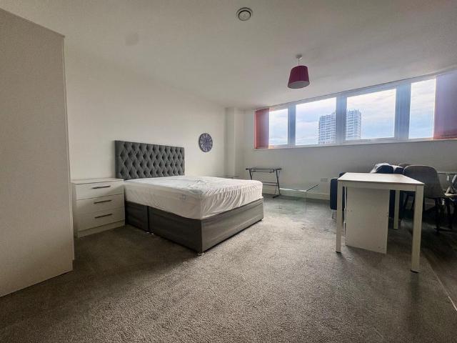 Studio for rent in Old Town, Swindon