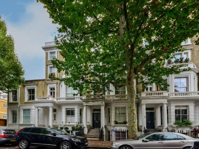 Flat for rent in Earl's Court, Greater London