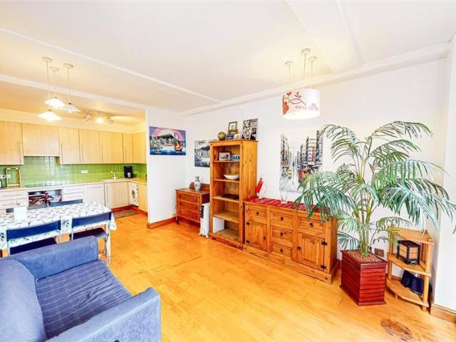 Studio for rent in City Centre, Georgia