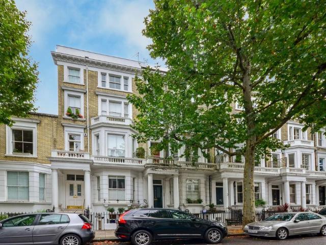 Flat for rent in Earl's Court, Greater London