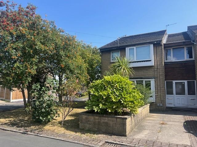 Flat for rent in Bruntcliffe, Leeds