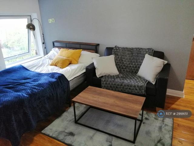 Flat for rent in Georgia, Greater Manchester