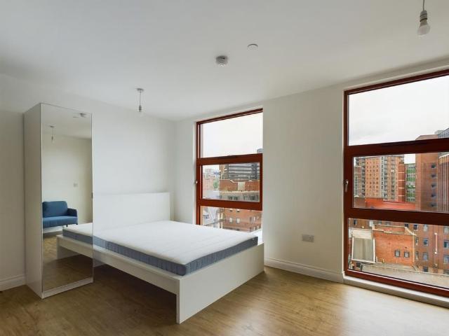 Studio for rent in City Centre, South Yorkshire