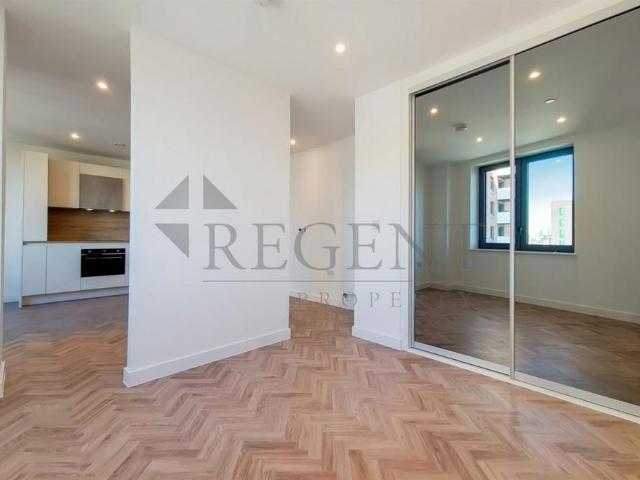 Studio for rent in Bromley-by-Bow, Bow
