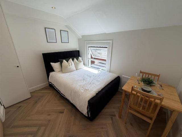 Studio for rent in Westminster, Greater London