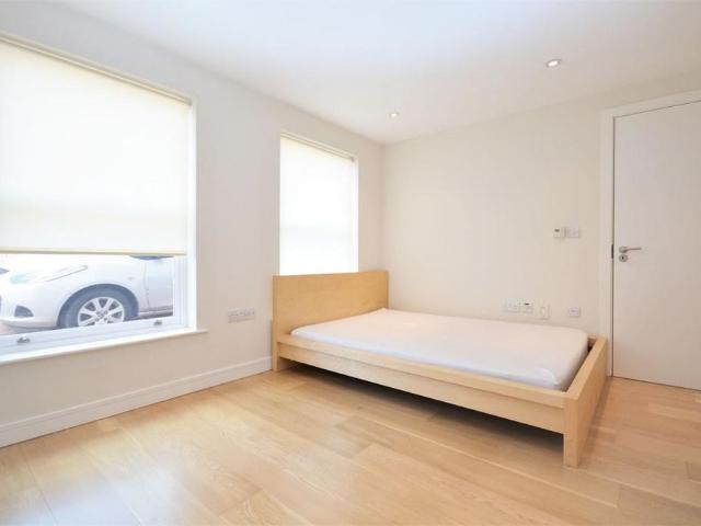 Studio for rent in London Borough of Ealing, Greater London