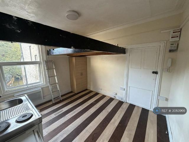 Studio for rent in Abbeville Village, Greater London