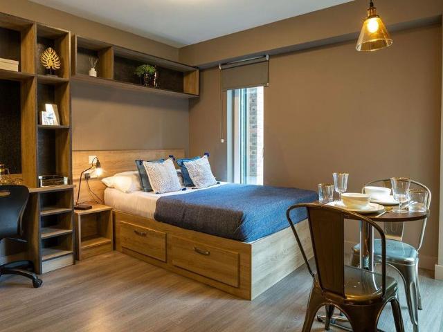 Studio for rent in Watergate, Devon