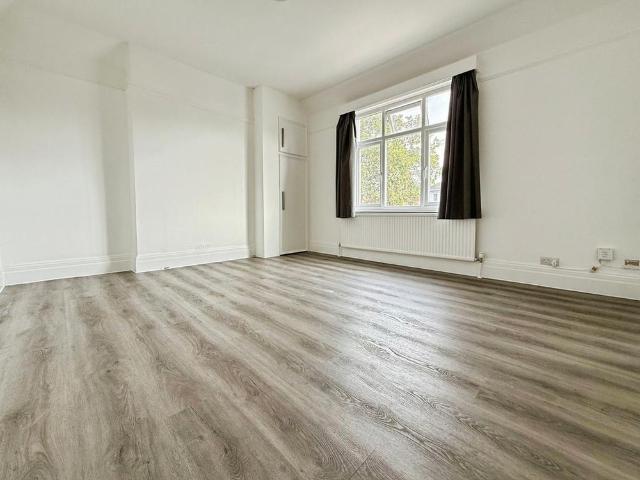 Studio for rent in Brightlingsea, Tendring