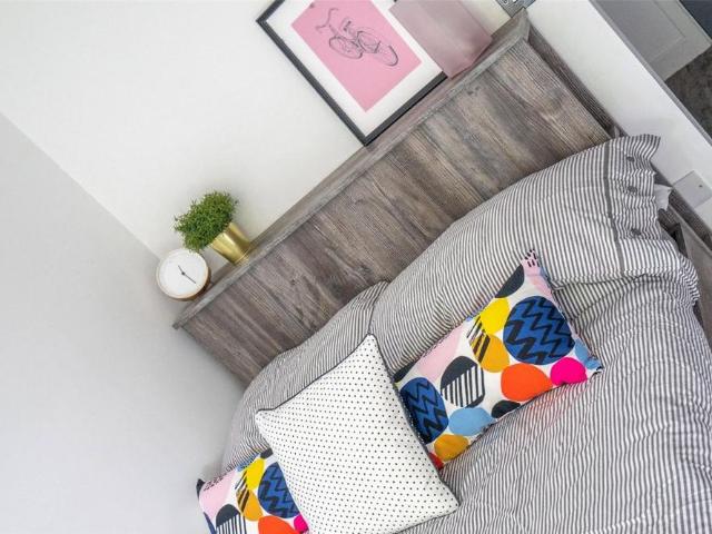 Studio for rent in Black Friars, Old Wharf