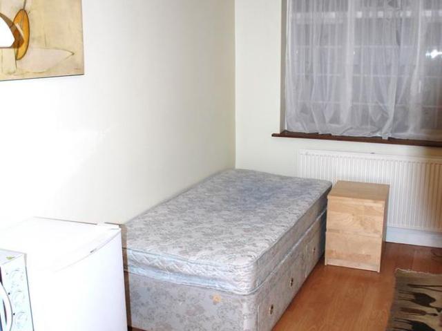 Studio for rent in London Borough of Hounslow, Greater London