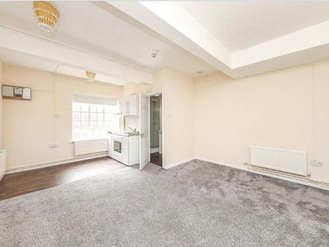 Studio for rent in Heigham Grove, East Bank