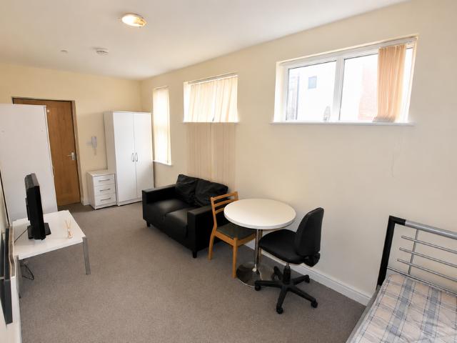 Studio for rent in St Matthew's, Leicester