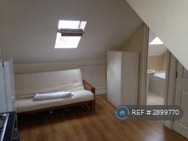 Flat for rent in Streatham, Greater London