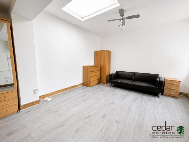 Studio for rent in London Borough of Camden, Greater London