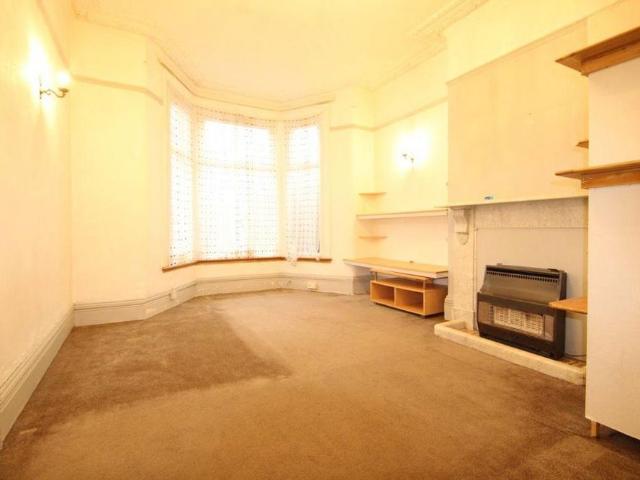 Studio for rent in Pittencrieff, Dunfermline