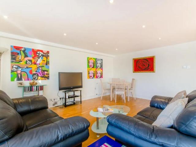 Studio for rent in London Borough of Tower Hamlets, Greater London