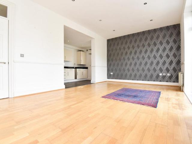 Flat for rent in Shortlands, Greater London