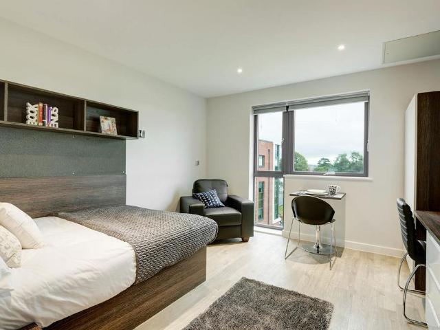 Studio for rent in Manor, South Yorkshire