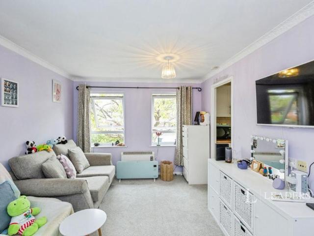 Studio for rent in Spring Vale, Hampshire