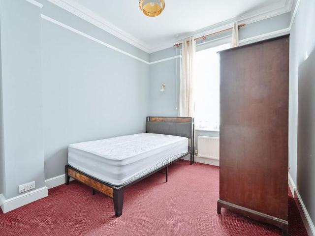Studio for rent in Bushey