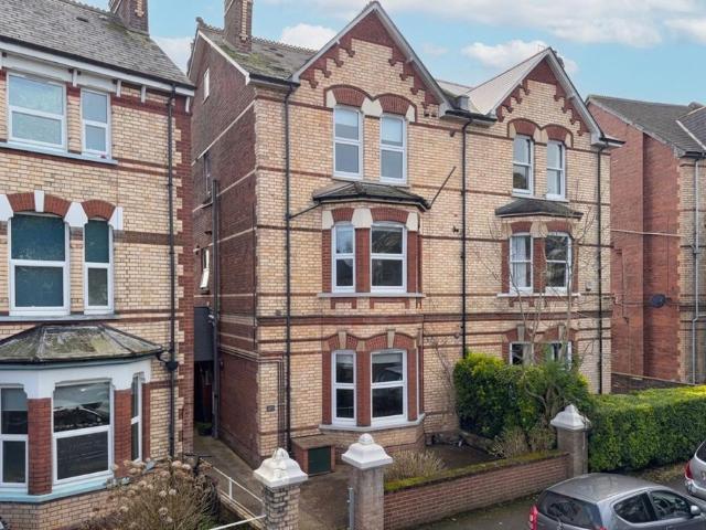 Flat for rent in Watergate, Devon