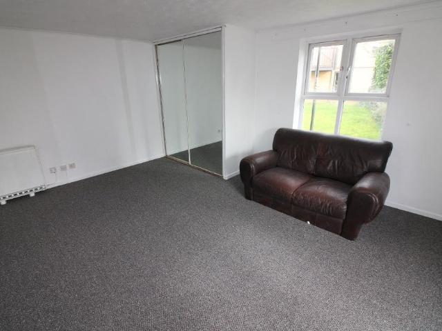 Studio for rent in Milton Keynes