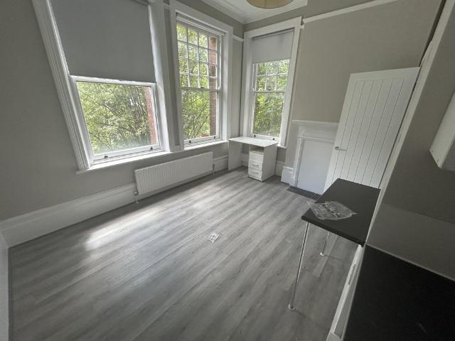 Flat for rent in Cat Hill, Isle Of Man