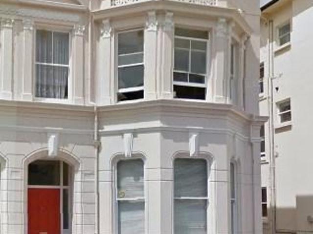 Flat for rent in Aldrington