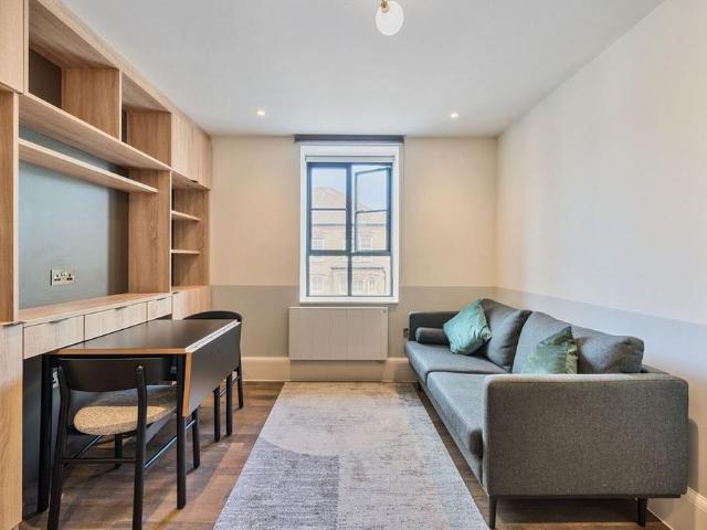 Studio for rent in Dulwich Village, Greater London