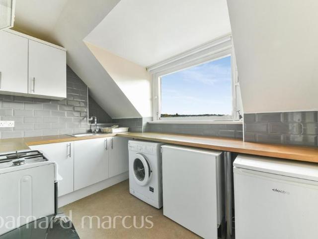 Studio for rent in London Borough of Croydon, Greater London