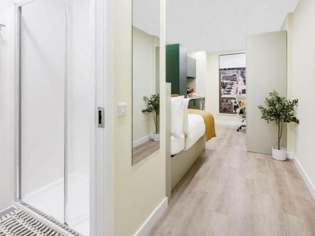 Studio for rent in Blythswood Hill, Scotland