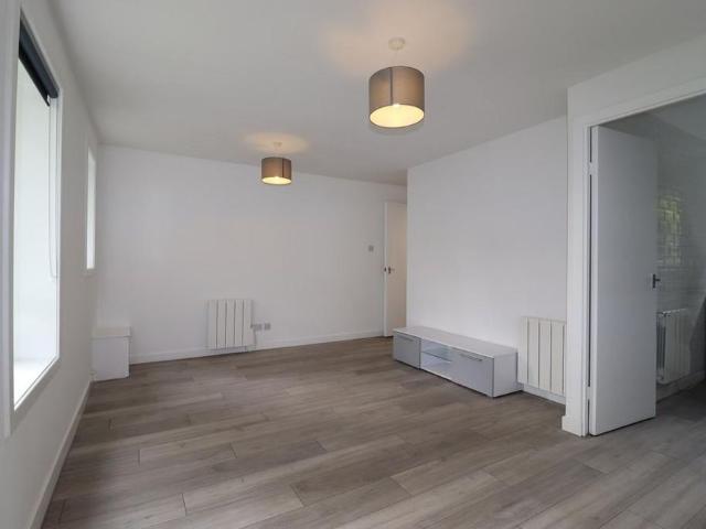 Studio for rent in Ormiston, Scotland