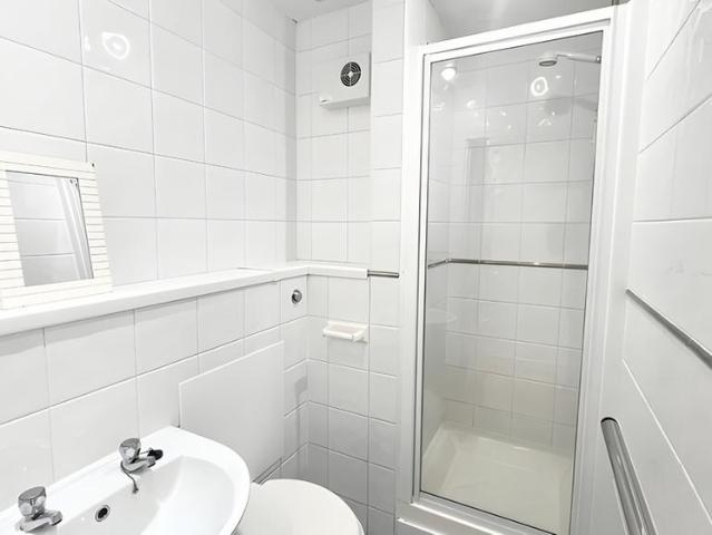 Studio for rent in Greenbank, Mount Wise