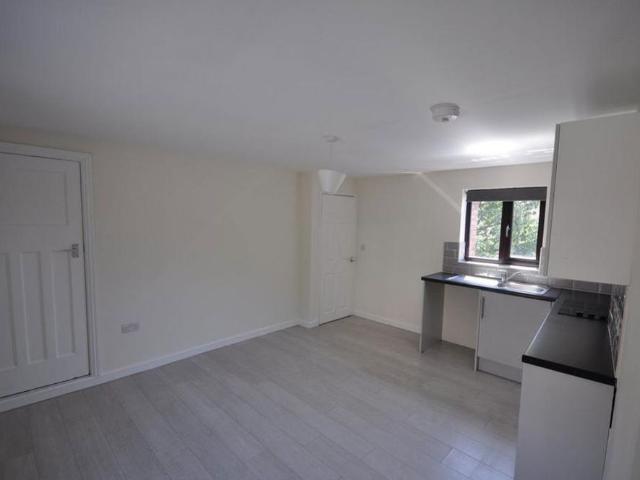 Studio for rent in Brierley Hill, West Midlands