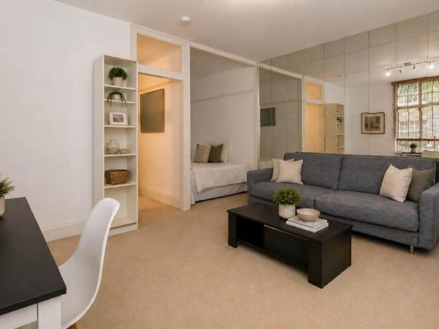 Studio for rent in Royal Borough of Kensington and Chelsea, Greater London