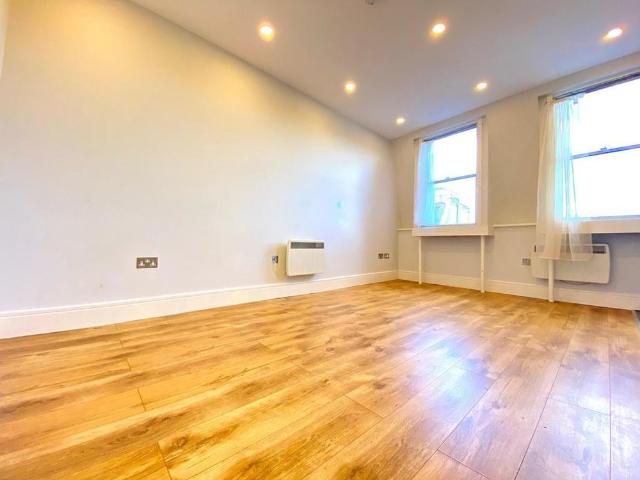 Studio for rent in Thorpe Hamlet, Norwich