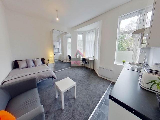 Flat for rent in Little Bolton, Salford