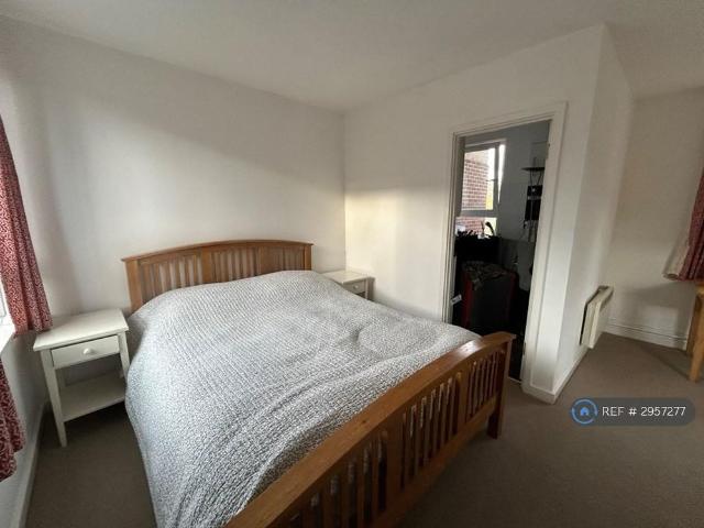 Studio for rent in Kennington, Greater London