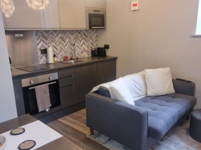 Flat for rent in Bishopston, Feckenham