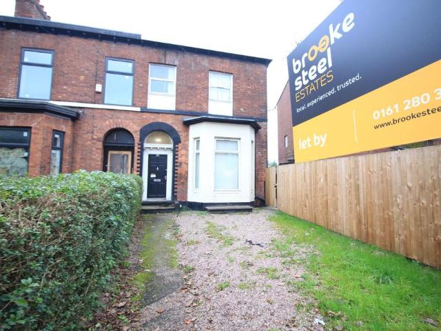 Flat for rent in Higher Broughton, Salford