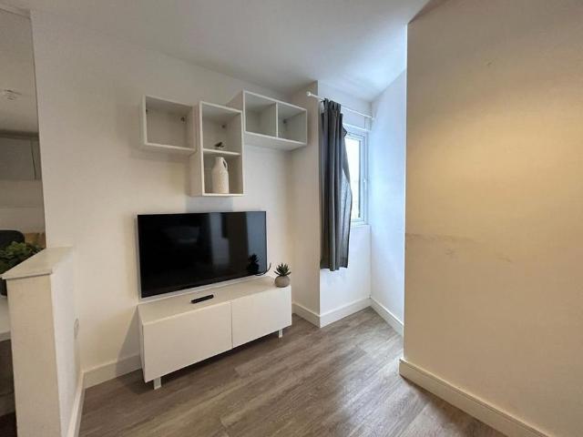 Studio for rent in Watergate, Devon