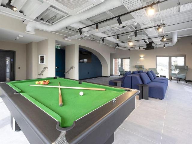Studio for rent in Leylands, West Yorkshire
