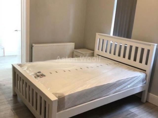 Studio for rent in Potters Corner, East Midlands