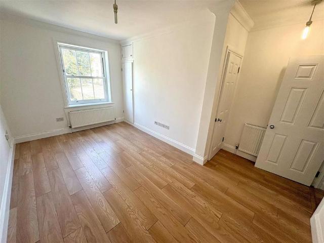 Studio for rent in Clapham, West Sussex