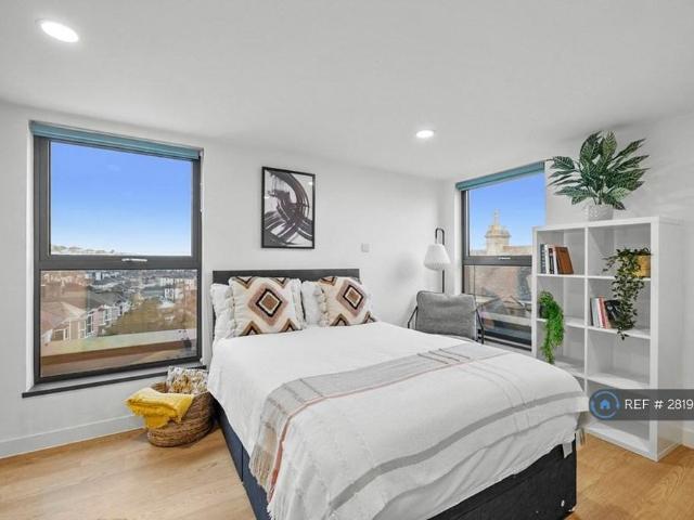 Studio for rent in Mount Wise
