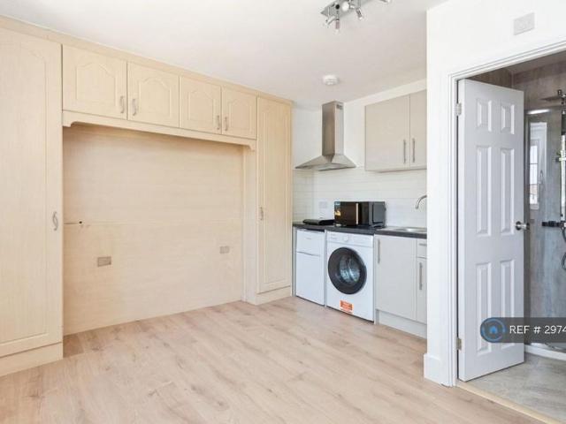 Studio for rent in Lane, Greater London