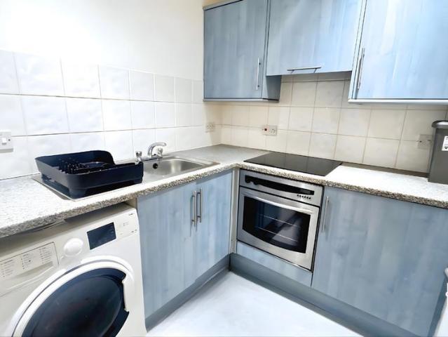 Studio for rent in Greenbank, Plymouth