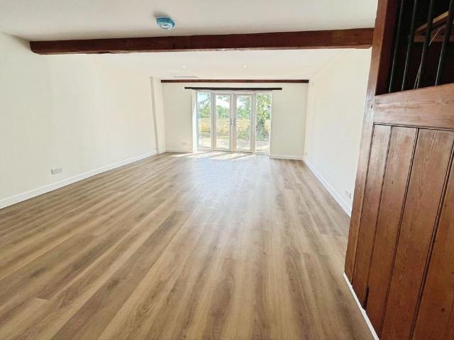 Studio for rent in Sturminster Newton, Bagber